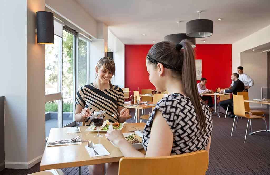 Mercure North Мельбурн Ресторан фото